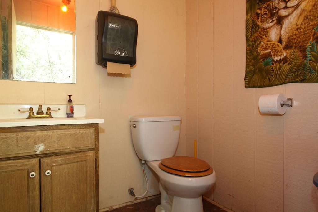 Hotel Hobbit Hut Geyserville Zimmer foto