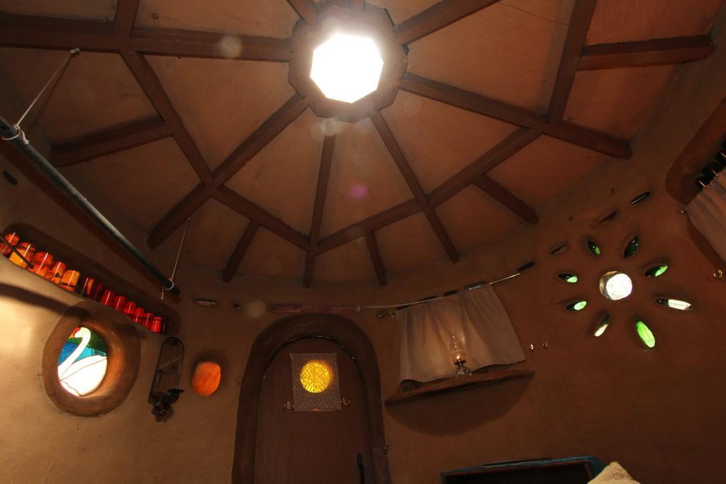 Hotel Hobbit Hut Geyserville Zimmer foto